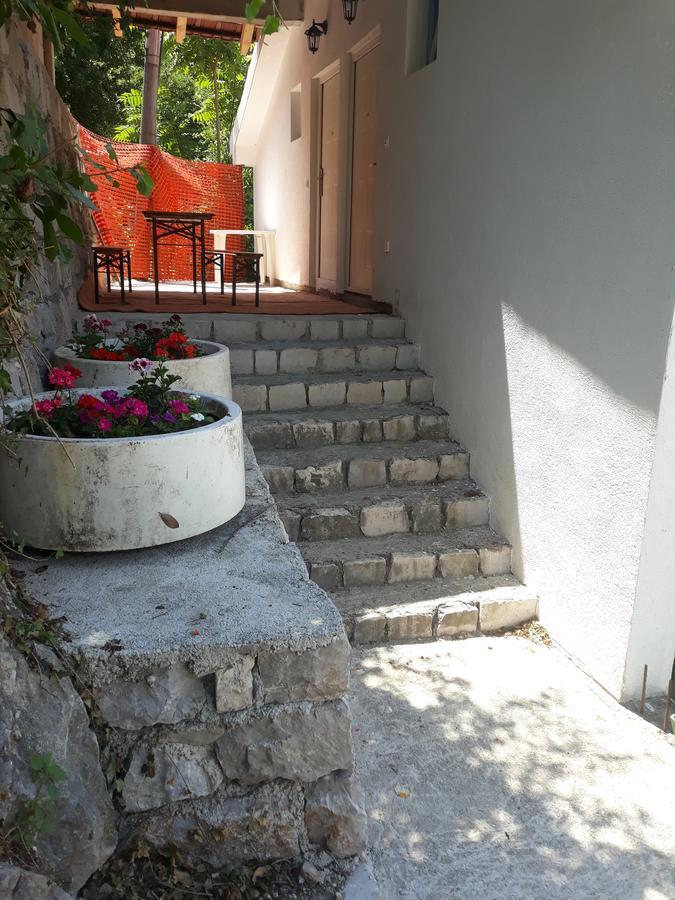 Apartmani Viza Risan Exterior foto